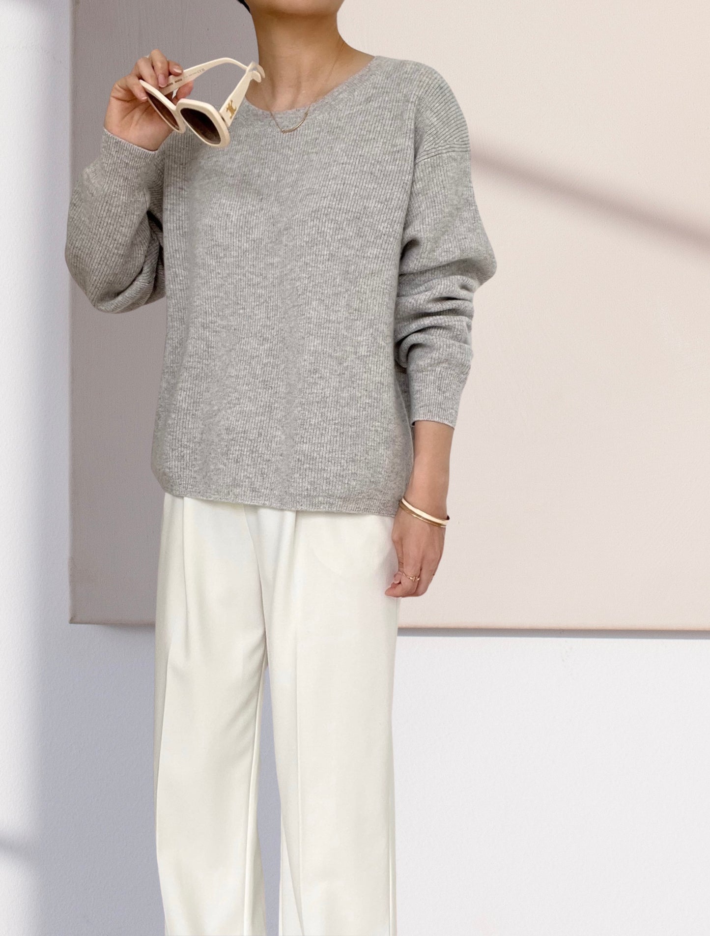 Out of stock-06 Finely Ribbed Cashmere Sweater - Cloud Grey