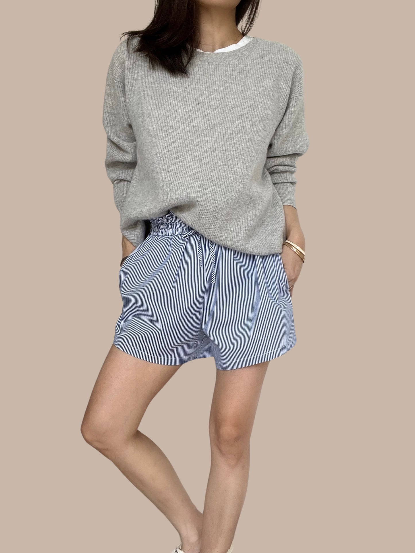 Out of stock-06 Finely Ribbed Cashmere Sweater - Cloud Grey